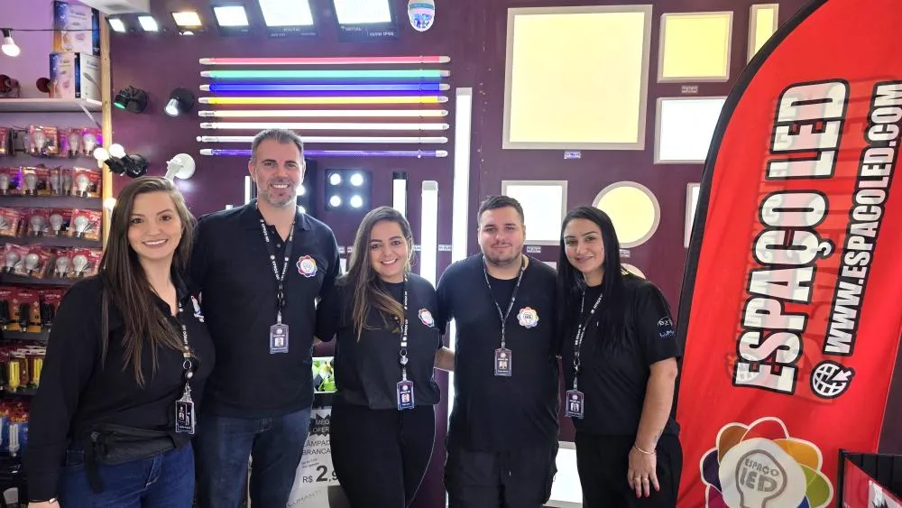 Espaço LED reinaugura em novo endereço em Bento e com mega promoções