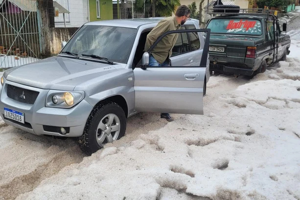 Gelo acumulado transforma Vacaria em “cidade europeia” por algumas horas