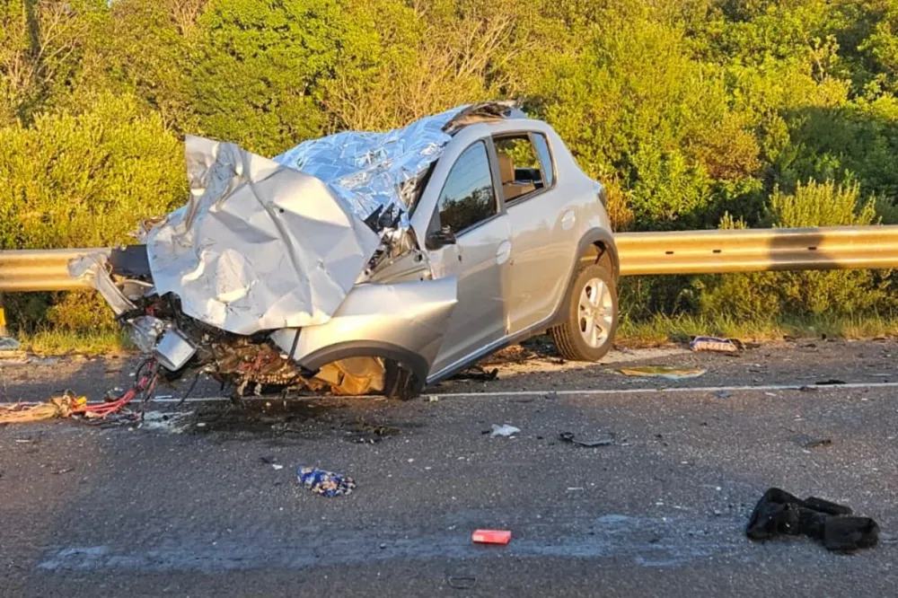 Vítimas fatais ainda não foram identificadas - Foto: Glauber Silveira/Tua Rádio Cristal/Especial