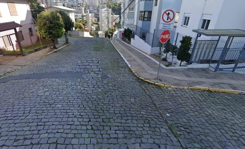 A partir do dia 12 de maio, motoristas não poderão descer mais na Rua Juarez Postal - Foto: Reprodução/Especial