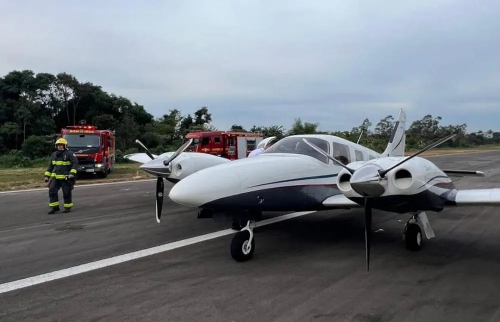 Avião bimotor faz pouso de emergência em Bento Gonçalves