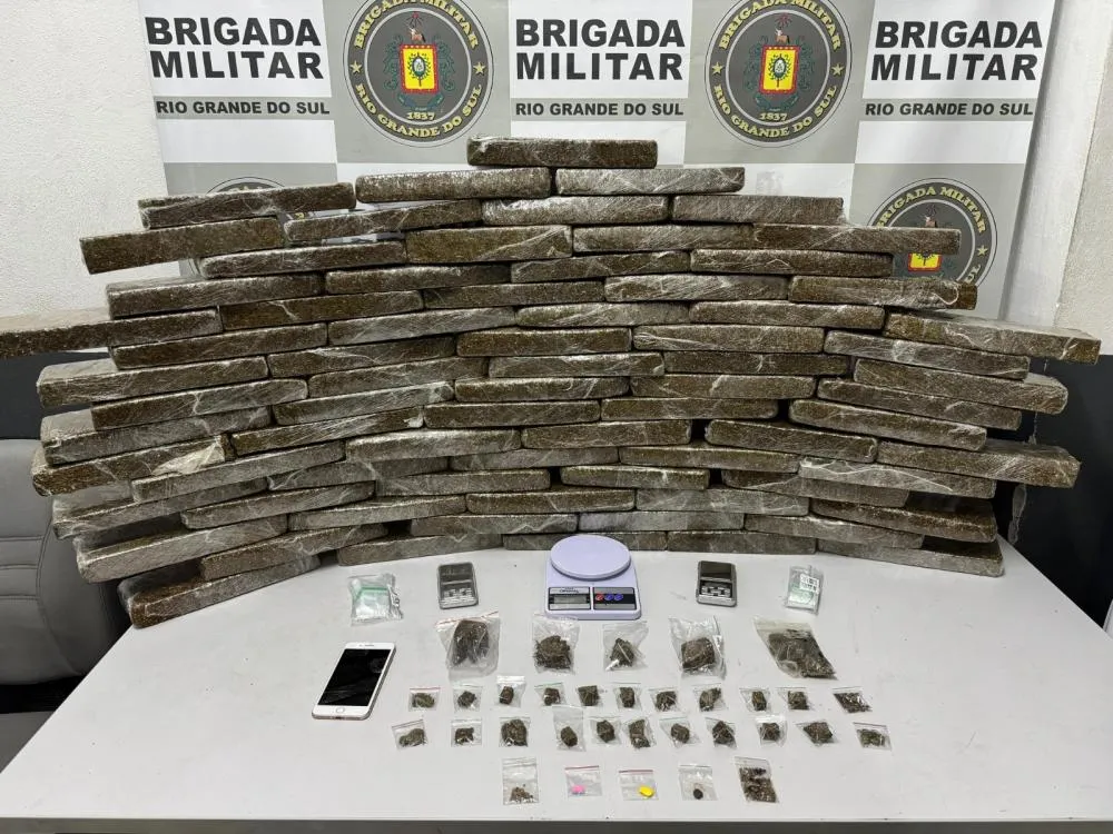 Brigada Militar prende mulher com 70 quilos de maconha