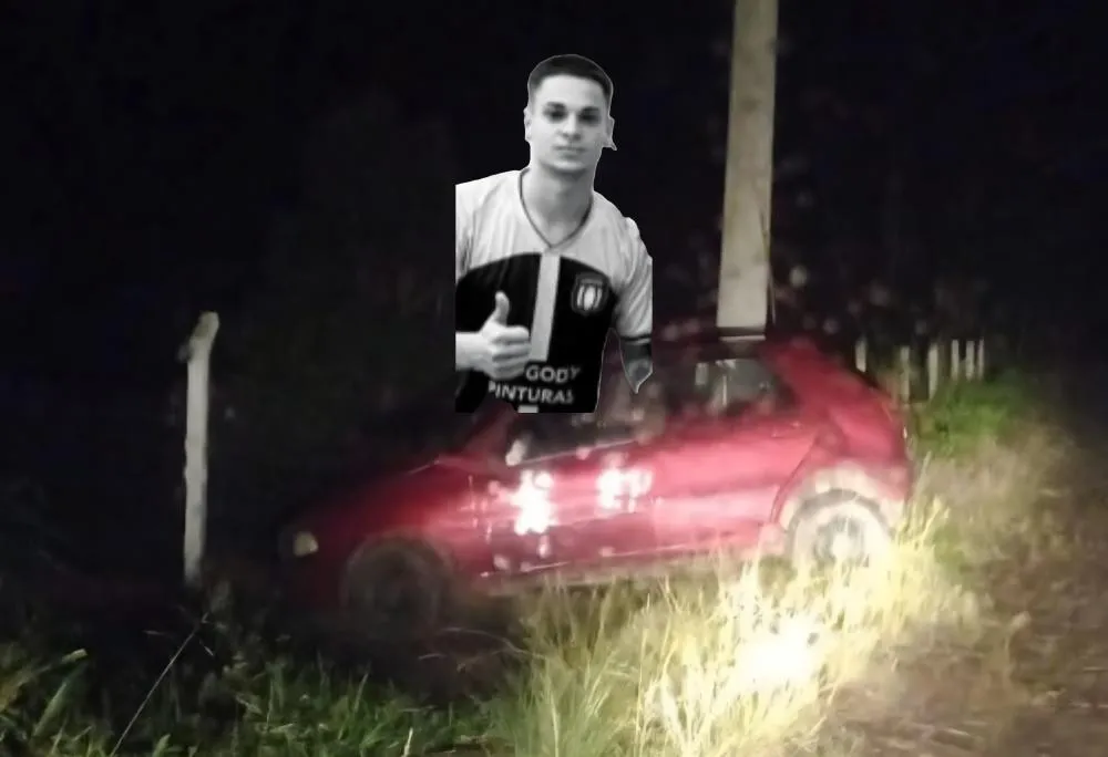 Jovem perde a vida após colisão de carro em poste