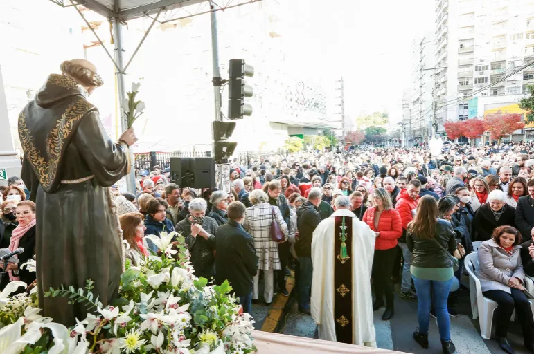 Paróquia Santo Antônio dá início à Trezena da 147ª Festa do Padroeiro