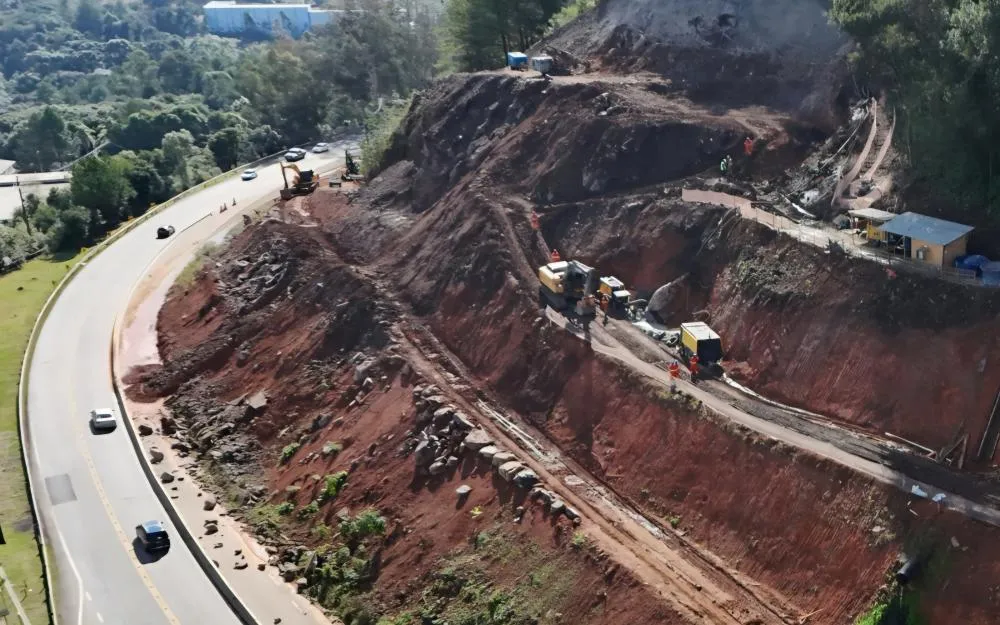 CSG investe R$ 20 milhões em drenagem e reconstrução de talude na ERS-122