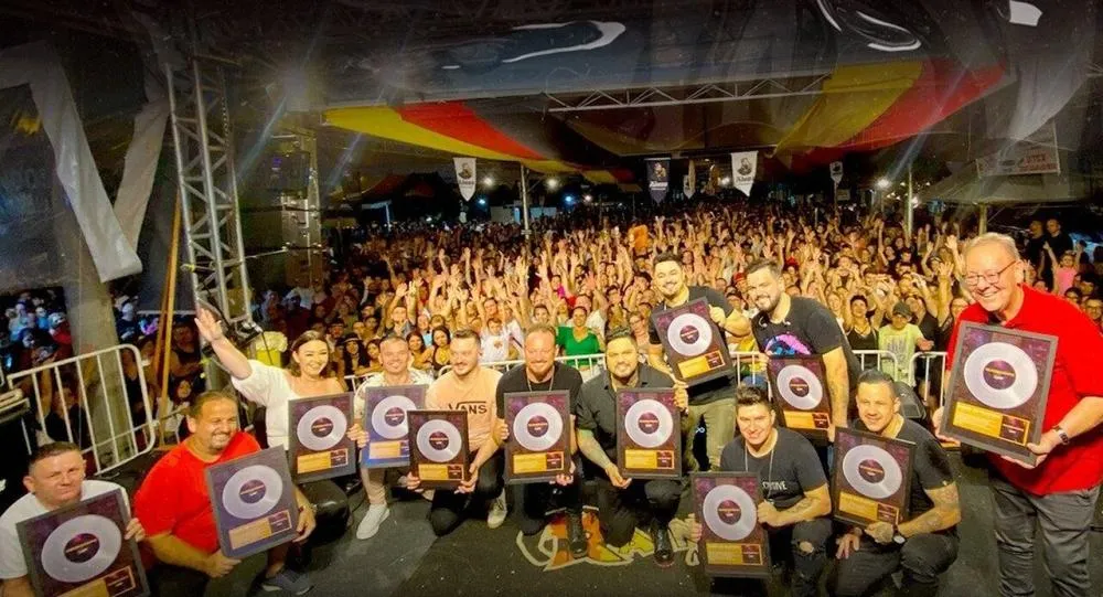 Canção Guardanapo rendeu o disco de platina para o Rainha Musical - Foto: Reprodução/Especial