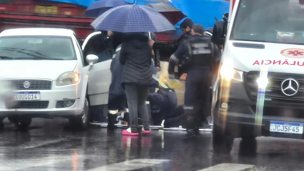 Motociclista foi levado em estado grave para o hospital - Foto: Reprodução/Especial