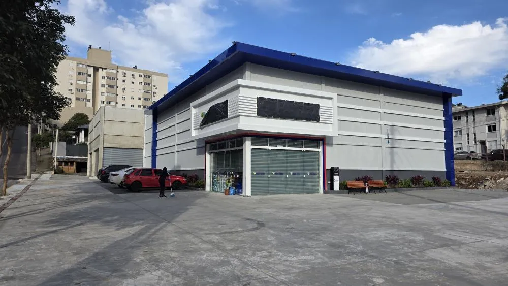 Nova farmácia fica na esquina das ruas São Paulo e Amadeo Zambon - Foto: NB NOTÍCIAS