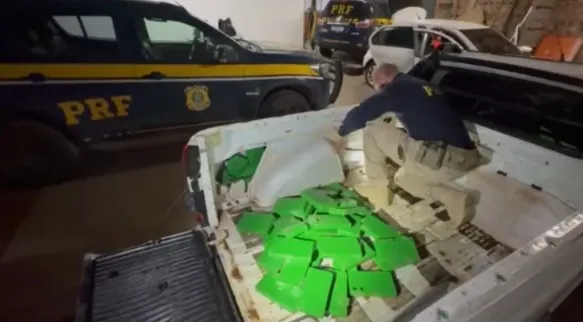 Droga estava escondida em um compartimento falso do veículo - Foto: PRF/Especial