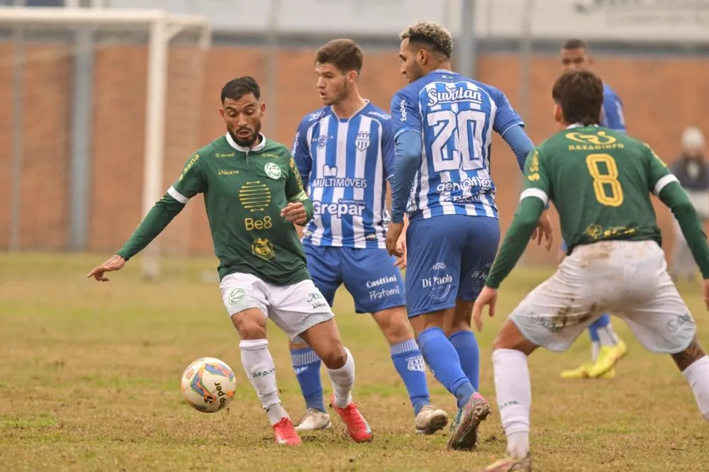 Alviazul joga suas últimas fichas para lutar pela última vaga na próxima fase - Foto: Kevin Sganzerla/Especial