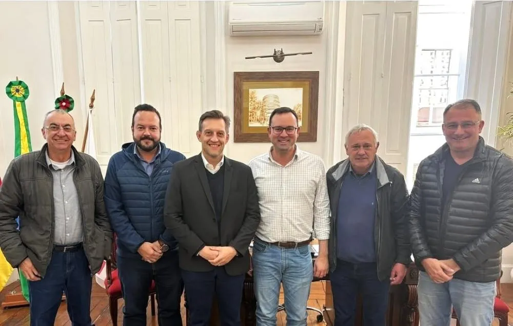 Integrantes do PP acompanharam a posse de Piva como secretário - Foto: Reprodução/Especial