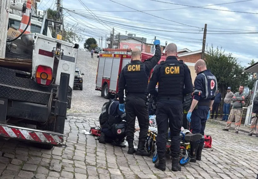 Socorristas do Samu tentaram reanimar a vítima mas não conseguiram - Foto: Reprodução/Especial