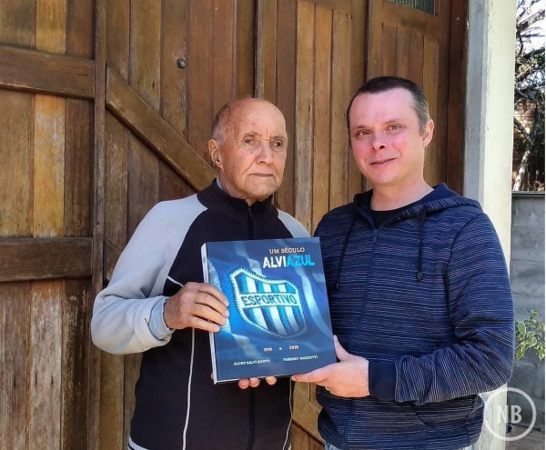 Livro conta a história centenária do Clube Esportivo Bento Gonçalves