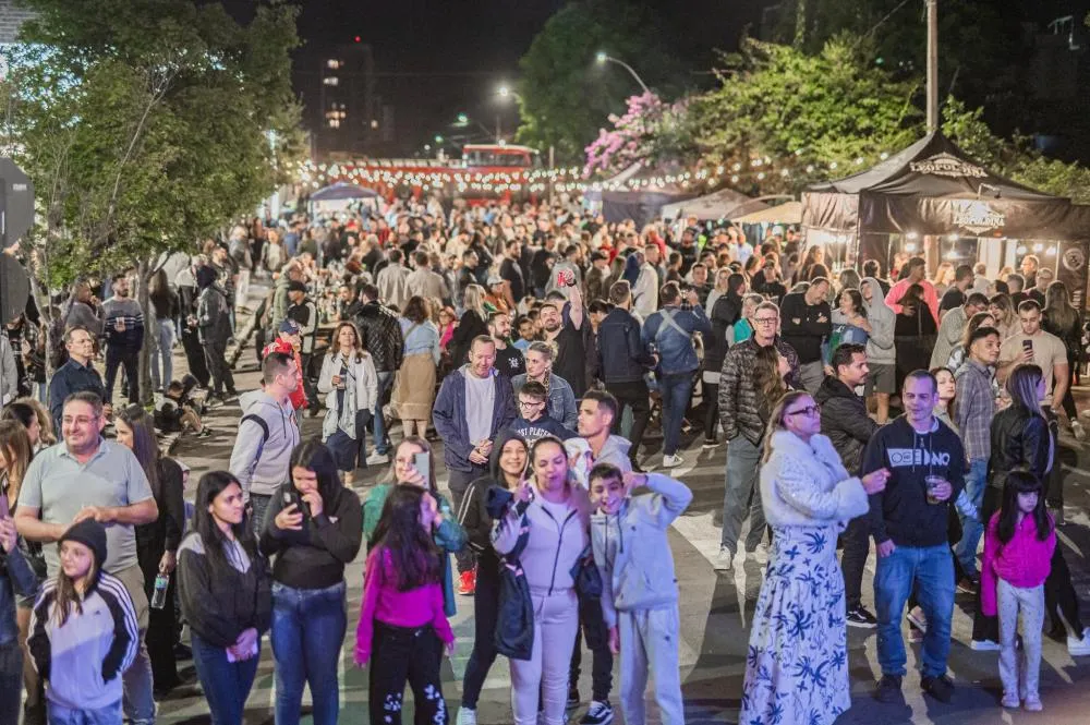 Milhares de pessoas comparecem para prestigiar o evento todos os anos - Fotos: Cesar Silvestro/Especial