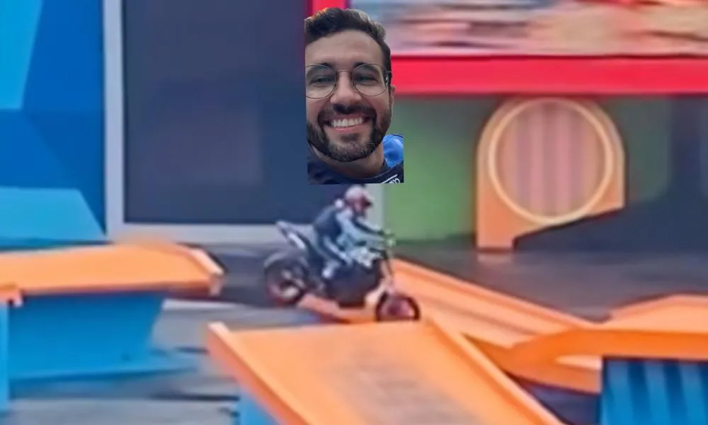 Lurrique Ferrari sonhava em fazer parte da equipe de pilotos do Beto Carreiro World - Foto: Reprodução/Especial 