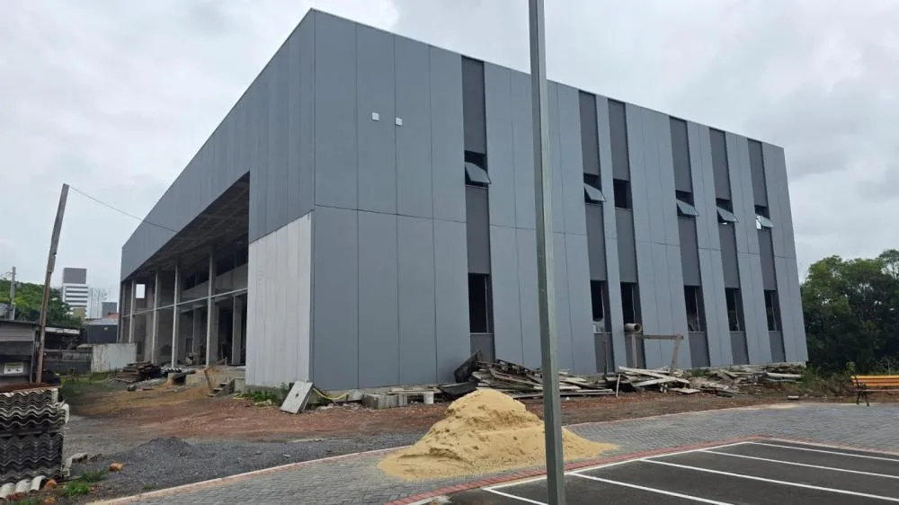 Obra da nova Câmara começa a avançar e entrega está prevista para maio deste ano - Foto: NB Notícias