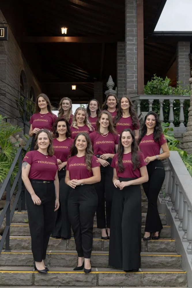 Conheça as 12 candidatas que disputam a corte dos 60 anos da Fenavinho 