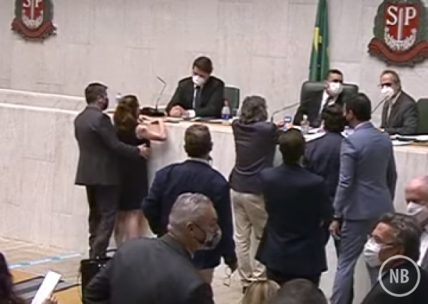 Deputada é assediada em plena sessão da Assembleia Legislativa em São Paulo