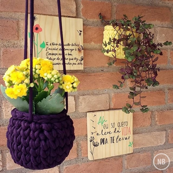 Suporte de Plantas: usar suporte de macramê é uma tendência