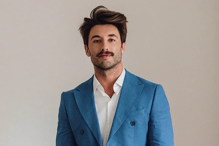 Aos 38 anos, estilista é reconhecido mundialmente por suas criações - Foto: Alessandra Schmitz Pinho