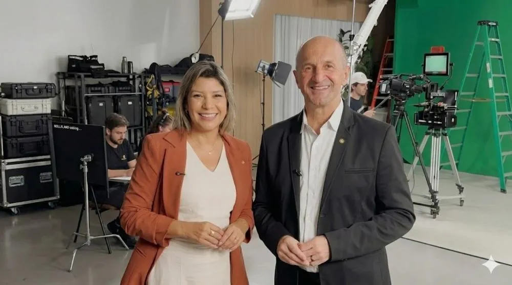 Vice-presidente Samara Beretti e presidente Marcos Balbinot comemoraram o resultado da assembleia