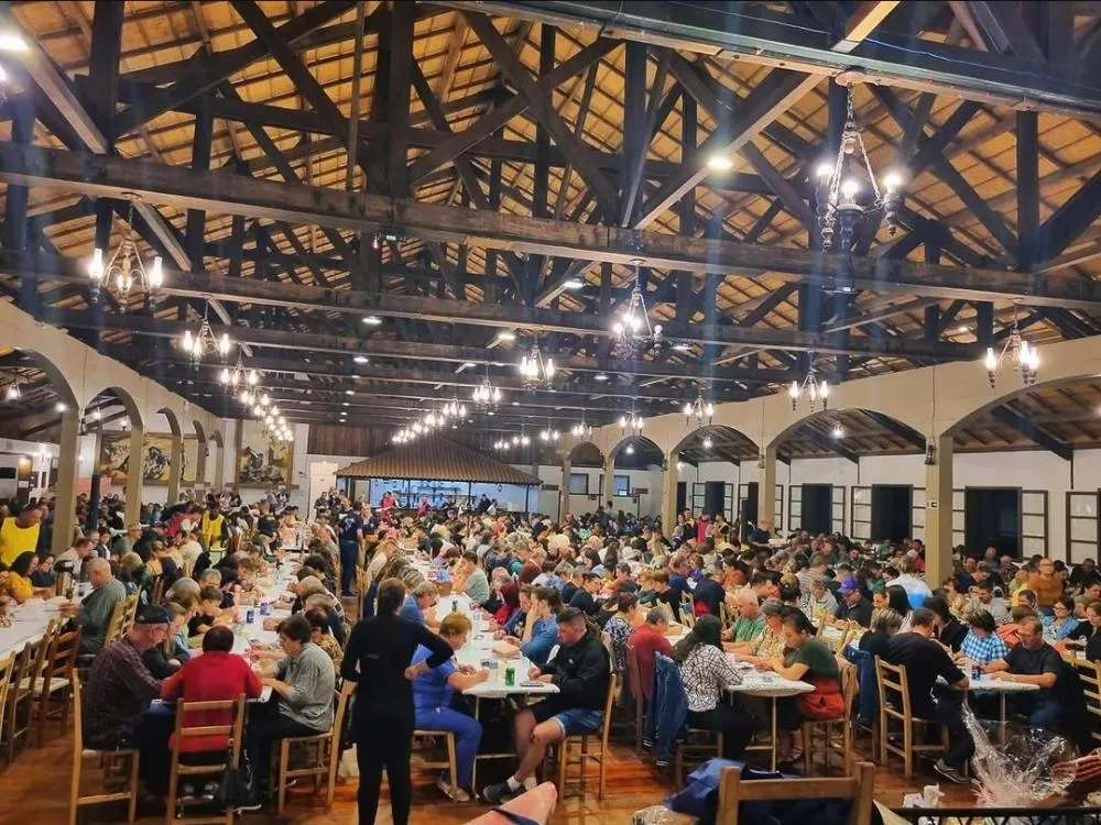  Interessados em participar ou garantir reservas podem entrar em contato diretamente com a organização pelo telefone (54) 3055-9400. (Foto: Divulgação)