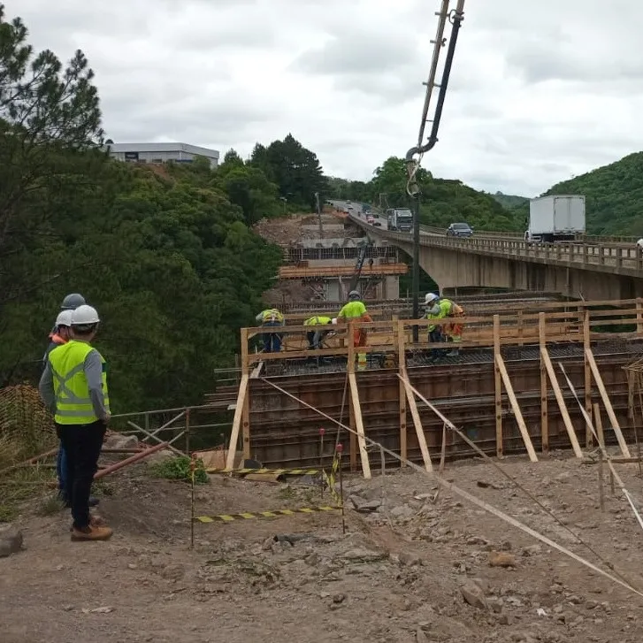 Motoristas devem buscar antecipar ou adiar suas viagens nestes horários específicos para evitar congestionamentos. (Foto: Divulgação)