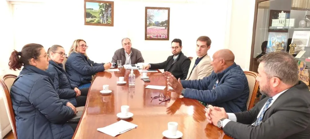 Após vários anos, Sindiserp-BG voltou a se reunir com prefeito de Bento Gonçalves - Foto: Divulgação