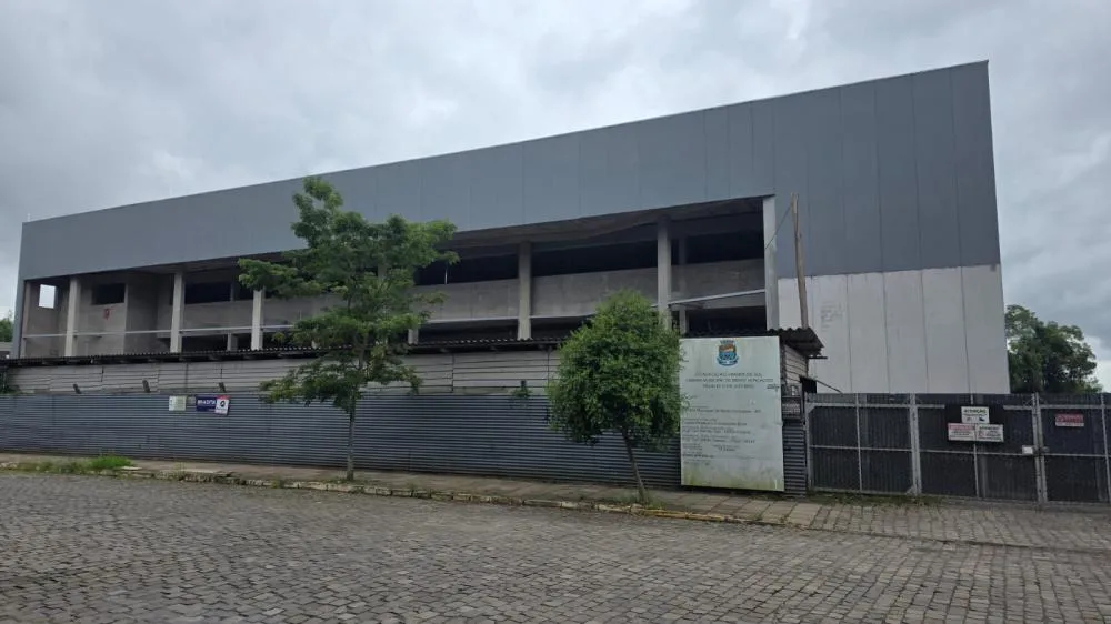 Obras do Palácio Legislativo entram em mais uma polêmica de retirada de recursos da população - Foto: NB Notícias