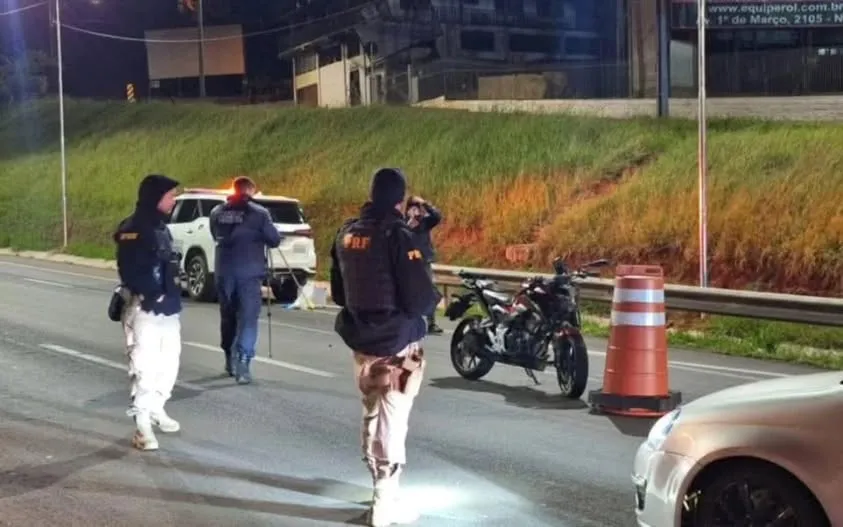 Motociclista de 66 anos morre após colisão na BR-116