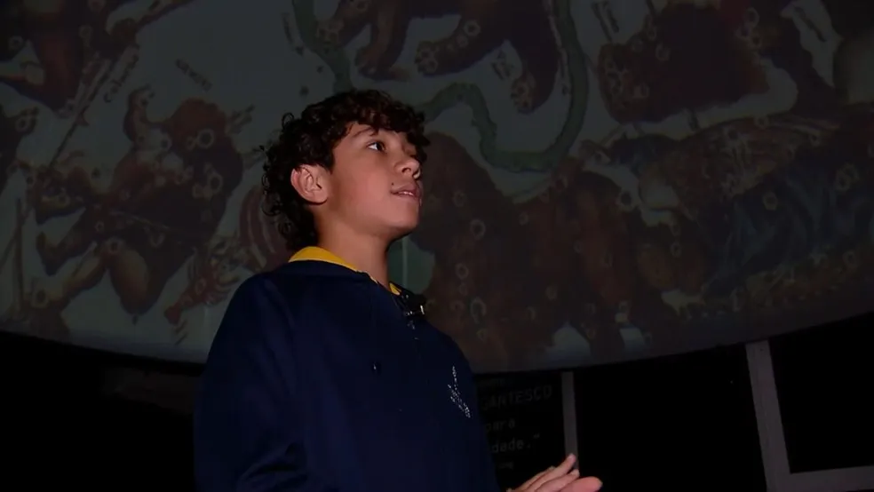 Pequeno gênio de 12 anos começa a frequentar curso de Biomedicina