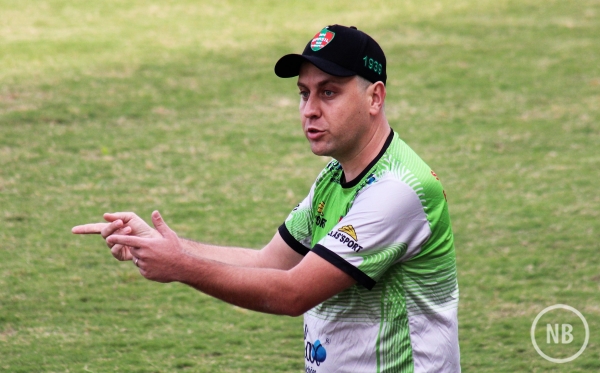 FUTEBOL FEMININO: Brasil-FAR renova com o técnico Guilherme Lange para 2021