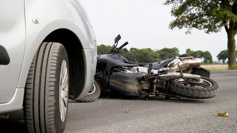 Sob o tema nacional “No trânsito, enxergar o outro é salvar vidas”, a iniciativa busca dar visibilidade à vulnerabilidade de quem anda de moto. (Foto: Reprodução)