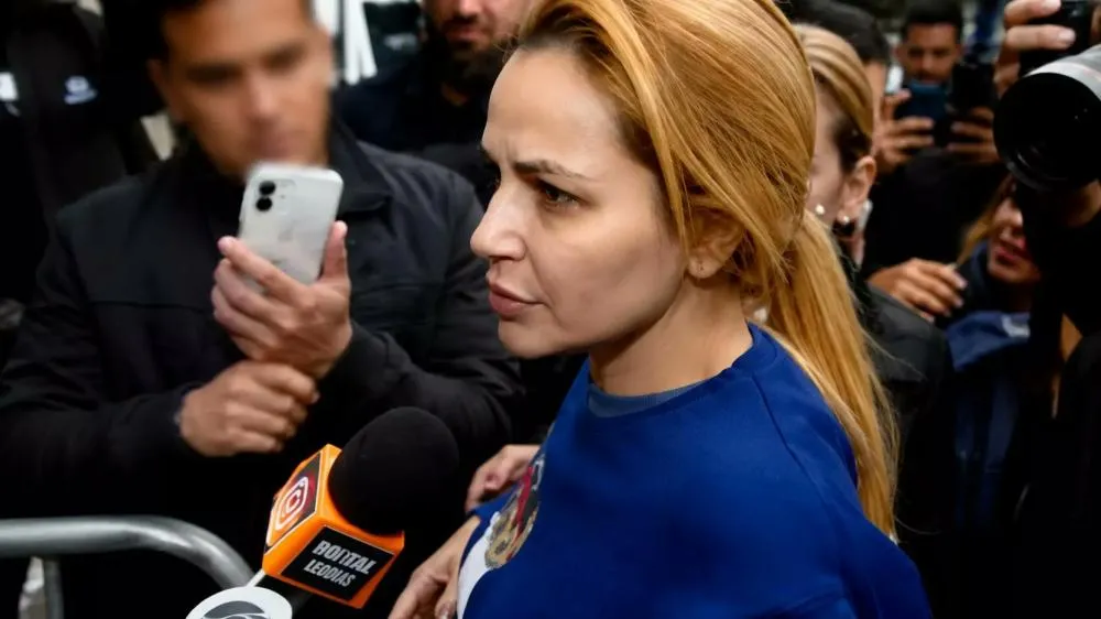 Deolane Bezerra é presa suspeita de lavar dinheiro para o PCC
