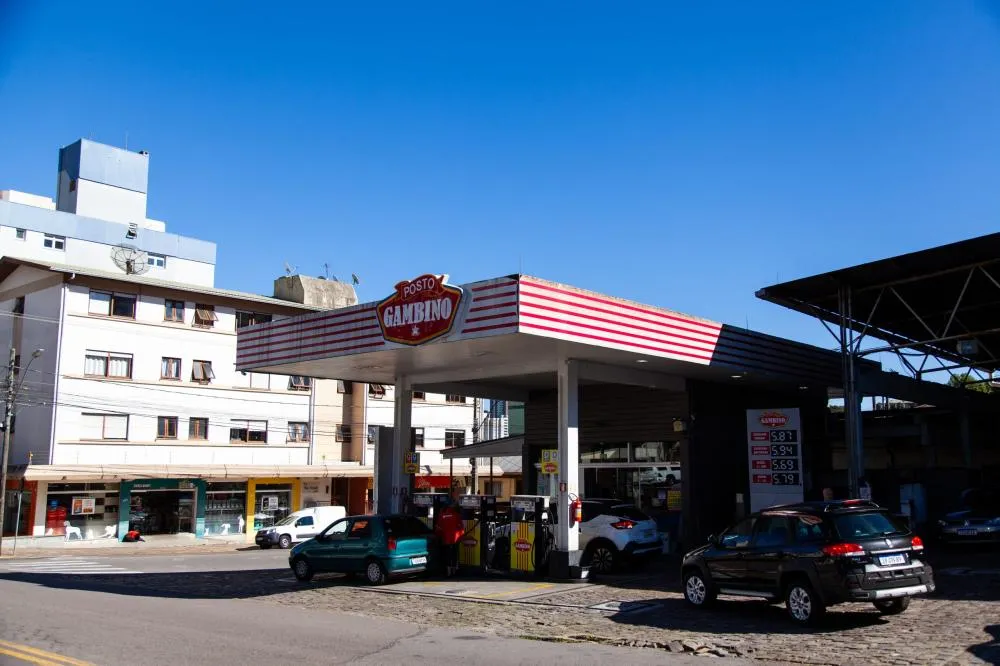 Posto Gambino venderá gasolina comum sem imposto para 200 clientes cadastrados - Foto: Reprodução