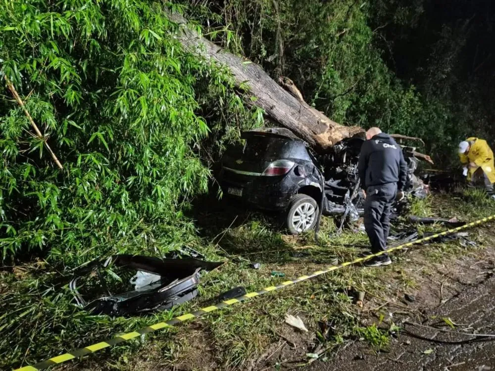 As vítimas ocupavam um veículo Chevrolet Vectra GT, que trafegava no sentido Lajeado–Arroio do Meio. (Foto: Ângelo Rockenbach)