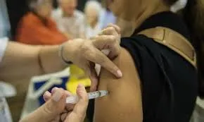 Baixa adesão à vacina contra a gripe acende alerta