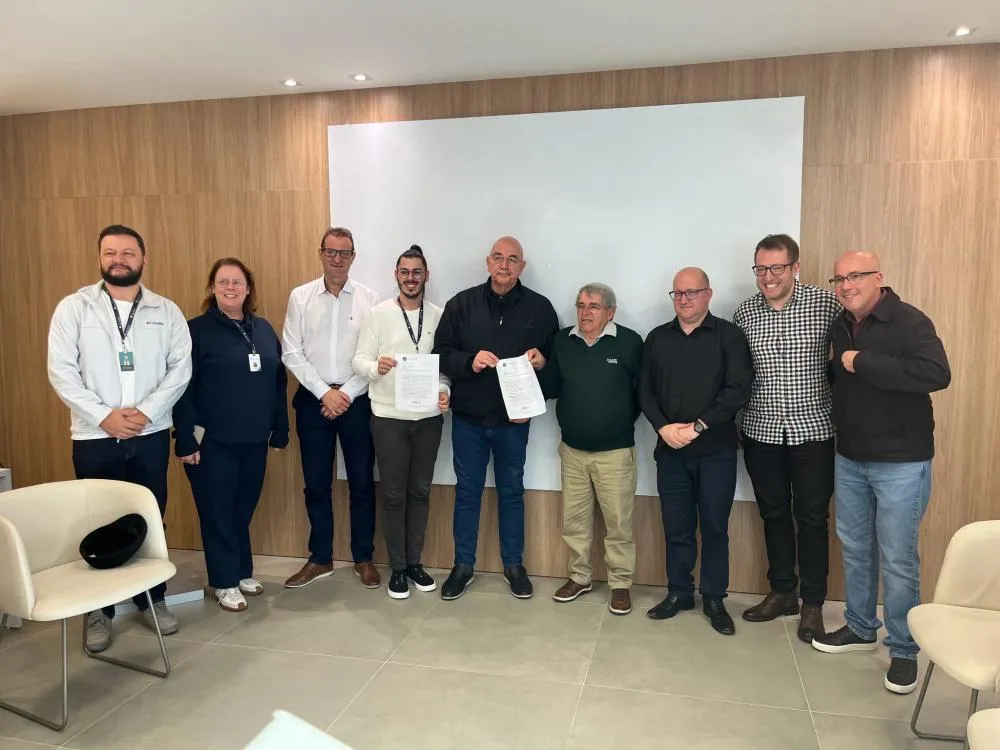 O ato oficial de protocolo ocorreu no auditório do hospital. (Foto: Henrique da Fonseca/Tua Rádio Garibaldi)