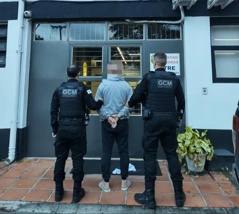 Guarda Civil Municipal captura homem condenado por roubo no bairro Vila Nova