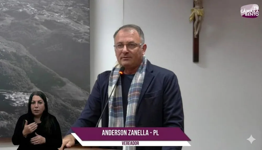 Anderson Zanella comparou a agilidade das licitações na Câmara e na Prefeitura - Foto: Reprodução