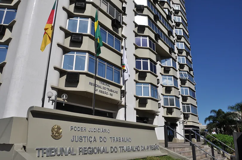 TRT-RS abre processo seletivo para estágio em 19 cursos