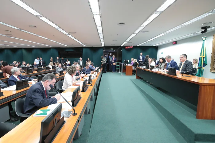 Após aprovação na CCJ, PEC será discutida em comissão especial. (Foto: runo Spada / Câmara dos Deputados)