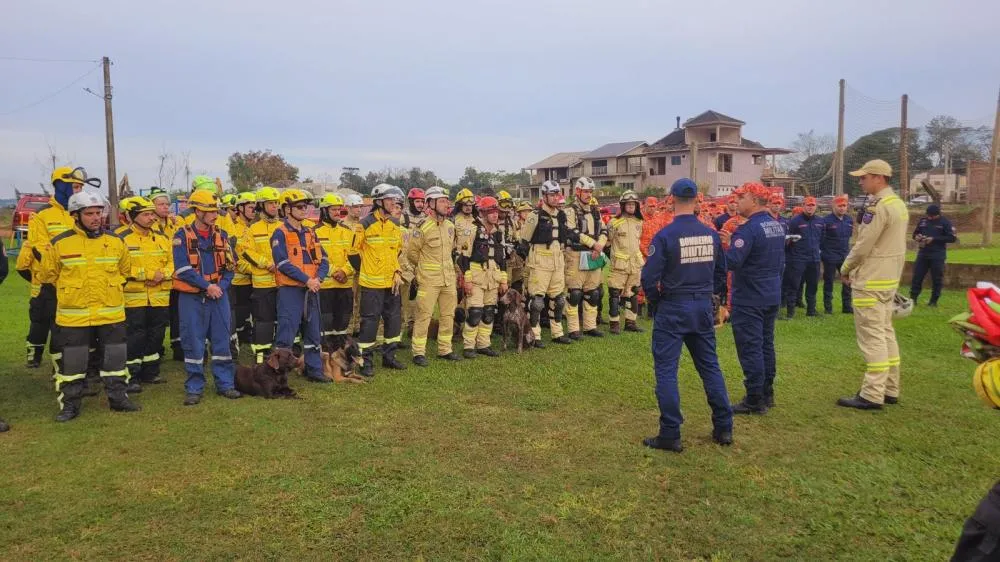 Fotos: CBMRS | 5º BBM – 3ª CiaBM | Bento Gonçalves