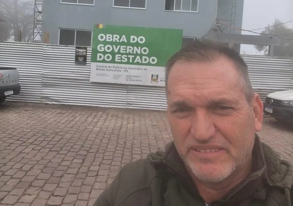 Moacir Camerini esteve vistoriando as obras da nova Central de Polícia nesta terça-feira, 16 - Foto: Arquivo Pessoal