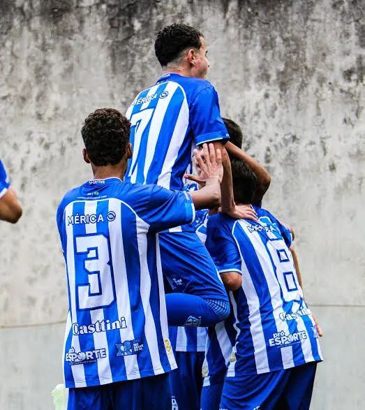 Sub-15 do Esportivo enfrenta o Soledade em busca da vitória no Gauchão