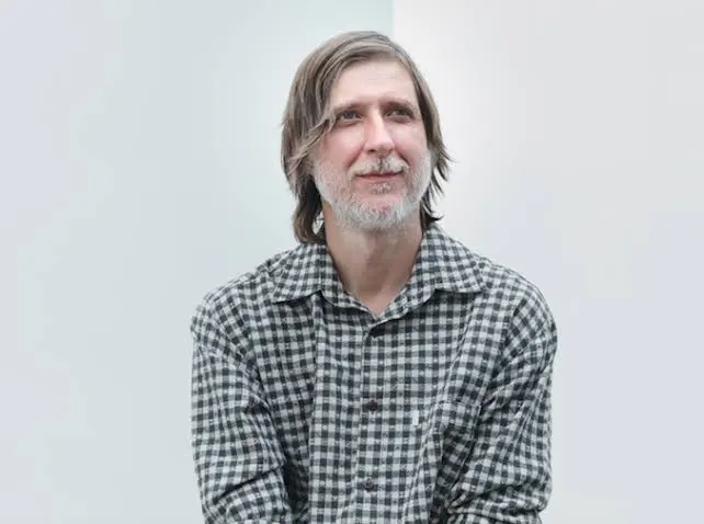 Premiado poeta e roteirista participa de sarau em Bento