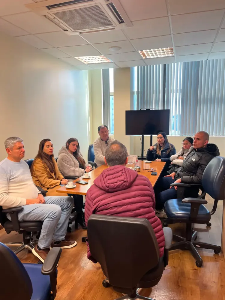 Reunião debate dificuldades para agendamento Registro Nacional Migratório