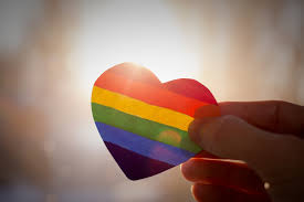 O que cada letra da sigla LGBTQIAP+ significa