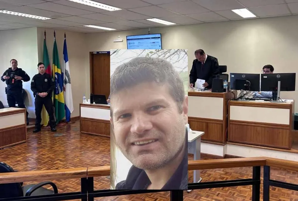 No primeiro júri, Adair Leonir Rommel teve o crime de feminicídio desqualificado - Foto: Reprodução