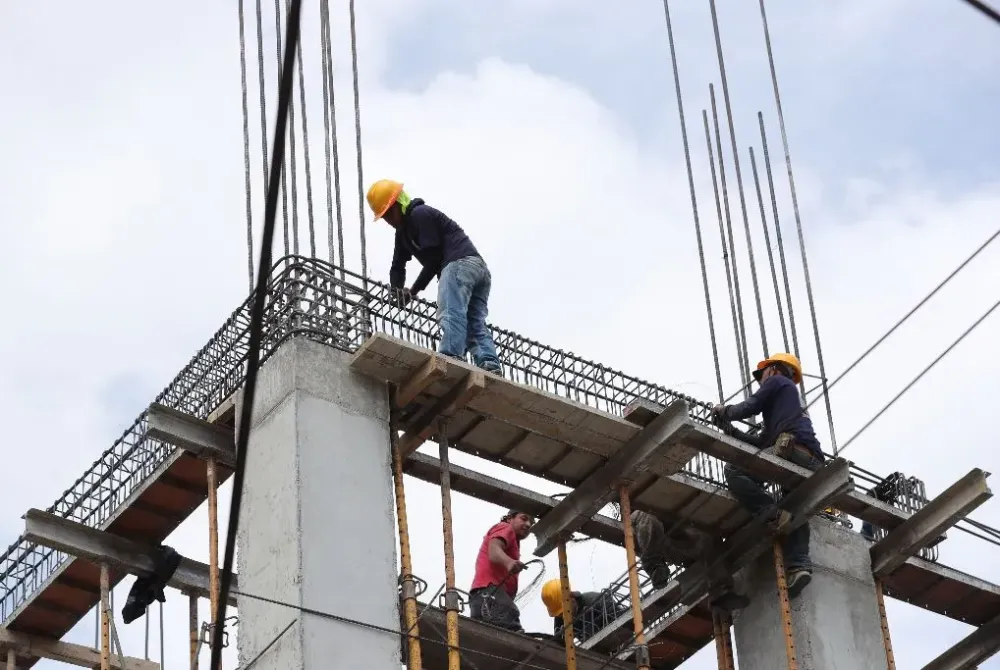 Setor da Construção Civil ajudou a manter a geração de empregos no primeiro semestre - Foto: Reprodução